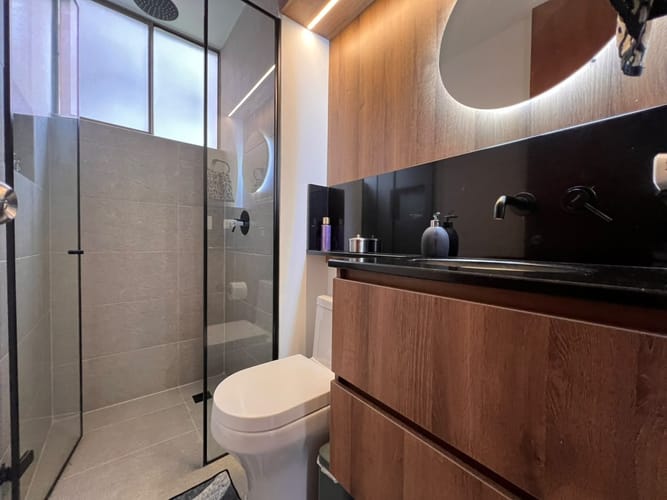 Apartamento de 2 alcobas en venta en El Poblado, Medellín, 82 m² · foto 11 de 12