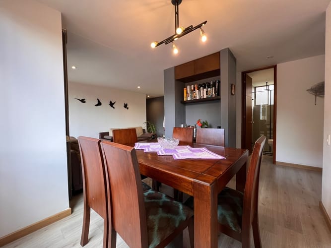 Apartamento de 2 alcobas en venta en El Poblado, Medellín, 82 m² · foto 6 de 12