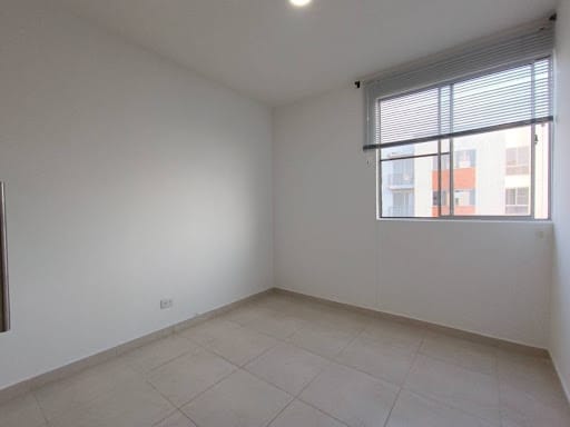 Apartamento en arriendo en Cr. Los Naranjos, Jamundí · foto 10 de 21