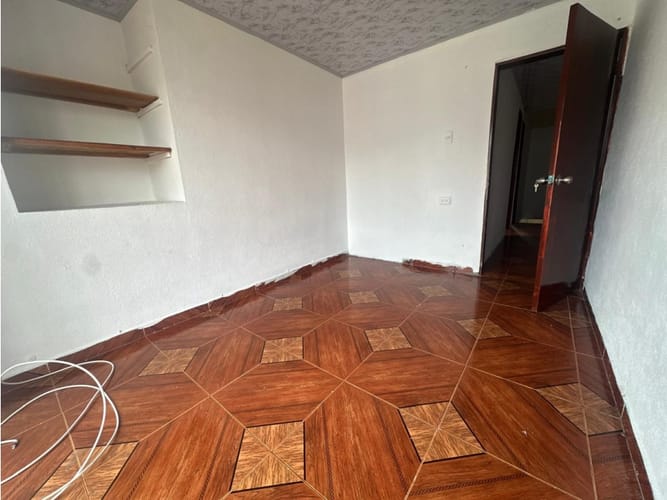 Casa de 3 alcobas en venta en Universal, Armenia, 49 m² · foto 11 de 13