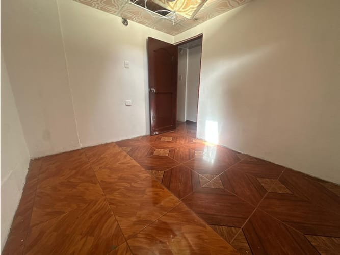 Casa de 3 alcobas en venta en Universal, Armenia, 49 m² · foto 12 de 13