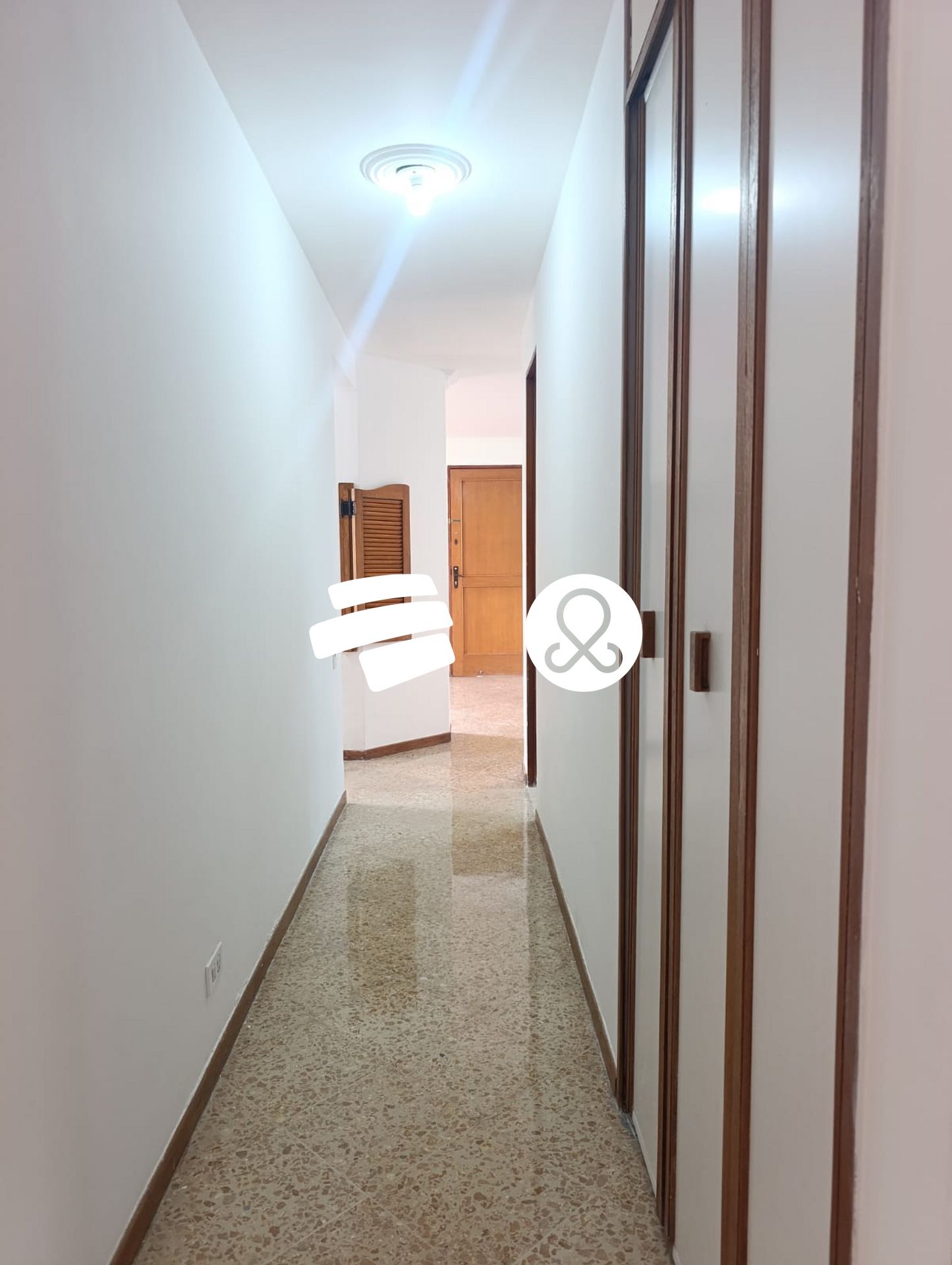 Apartamento en venta en El Poblado, Medellín · foto 4 de 22