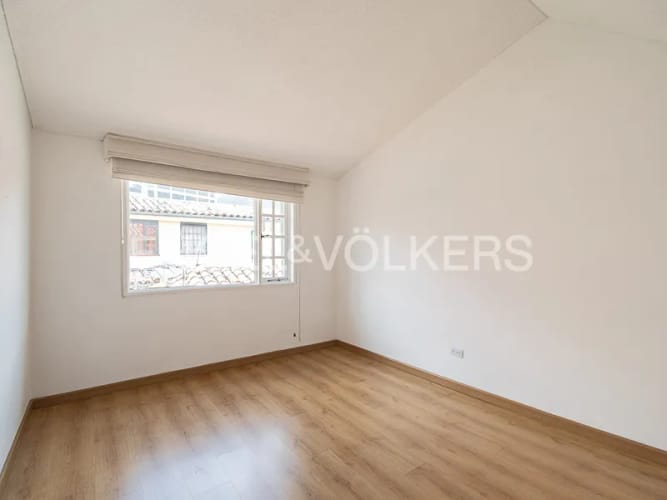 Casa de 4 alcobas en venta en Santa Paula, Bogotá, 240 m² · foto 12 de 14