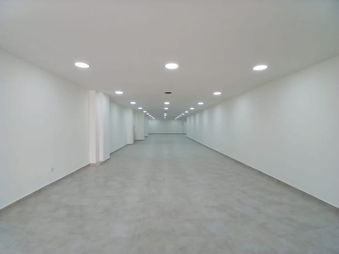 Local en arriendo en Los Angeles, Medellín, 253 m² · foto 4 de 7