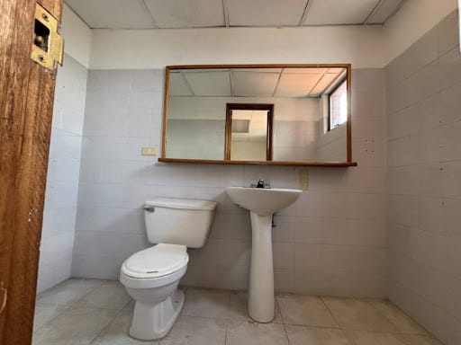 Consultorio en arriendo en Prado, Medellín, 33 m² · foto 5 de 6