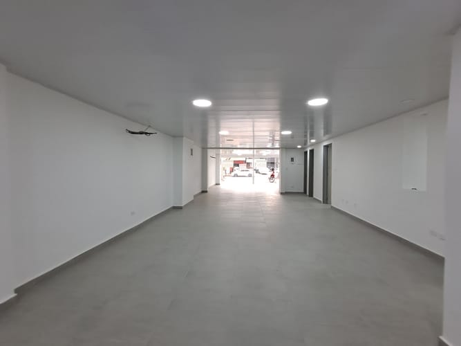 Local en arriendo en San Vicente, Cali, 200 m² · foto 5 de 16