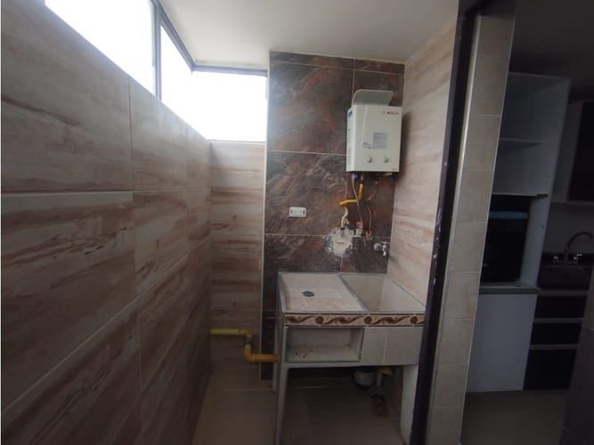 Apartamento en venta en Prados Del Norte, Cali · foto 6 de 20