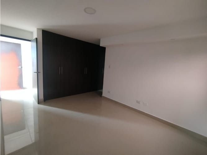 Apartamento en venta en Prados Del Norte, Cali · foto 16 de 20