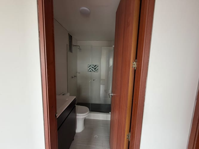 Apartamento de 4 alcobas en arriendo en Salitre Greco, Bogotá, 141 m² · foto 13 de 19