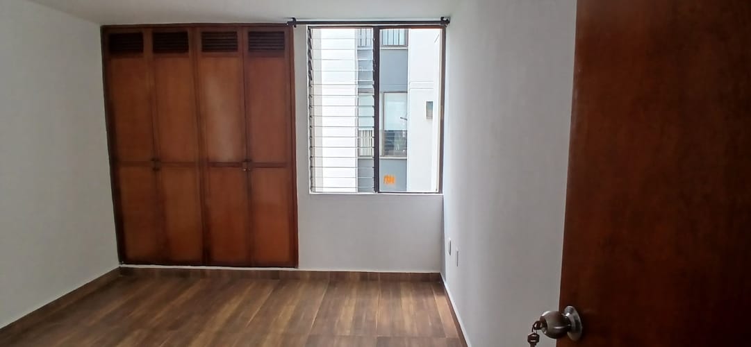 Apartamento de 3 alcobas en venta en Cañaveral, Floridablanca, 94 m² · foto 11 de 15