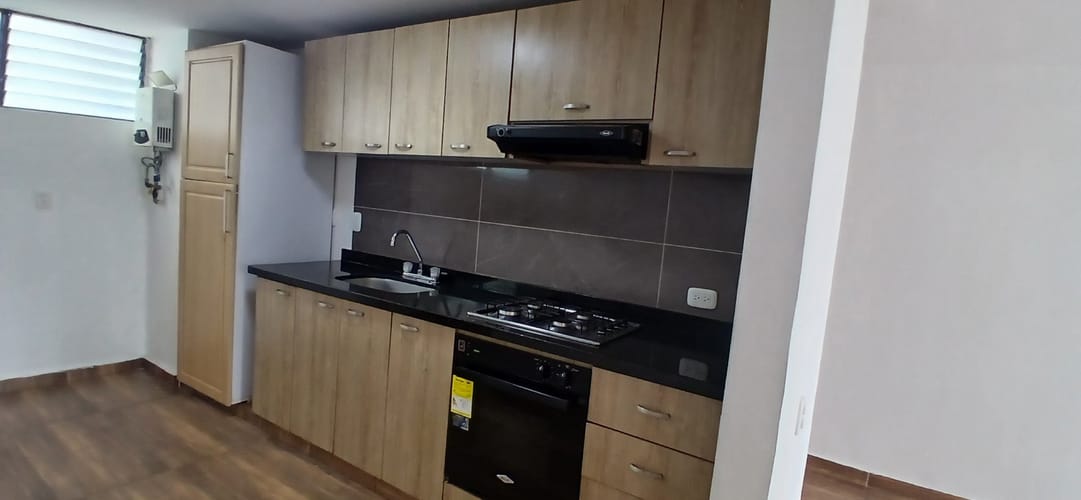 Apartamento de 3 alcobas en venta en Cañaveral, Floridablanca, 94 m² · foto 3 de 15