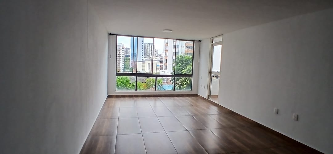 Apartamento de 3 alcobas en venta en Cañaveral, Floridablanca, 94 m² · foto 2 de 15