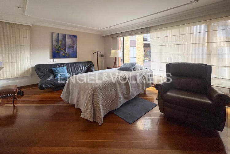 Apartamento de 4 alcobas en venta en La Carolina, Bogotá, 363 m² · foto 11 de 14