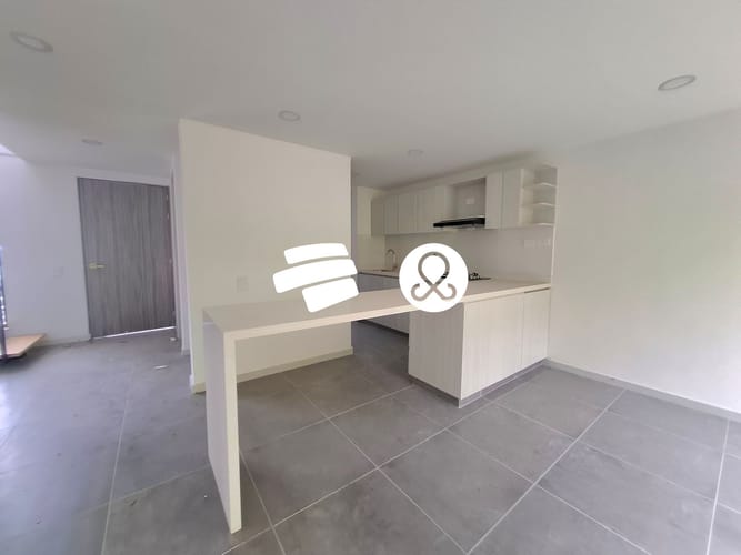 Casa de 3 alcobas en venta en Bello, 155 m² · foto 2 de 24