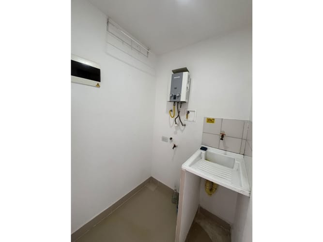Apartaestudio en arriendo en La Gabriela, Bello, 35 m² · foto 6 de 8