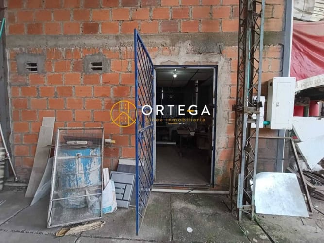 Bodega en arriendo en Villa Mercedes, Bucaramanga, 135 m² · foto 4 de 7