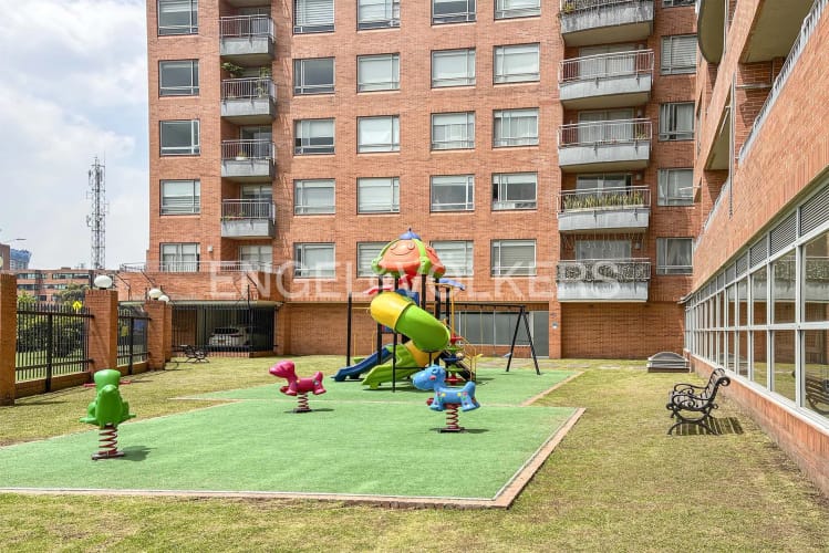 Apartamento de 3 alcobas en venta en Lagos De Cordoba, Bogotá, 178 m² · foto 21 de 24