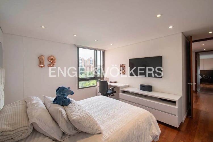 Apartamento de 3 alcobas en venta en Lagos De Cordoba, Bogotá, 178 m² · foto 18 de 24