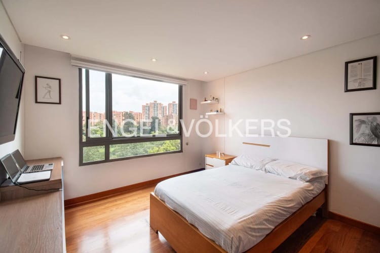 Apartamento de 3 alcobas en venta en Lagos De Cordoba, Bogotá, 178 m² · foto 16 de 24