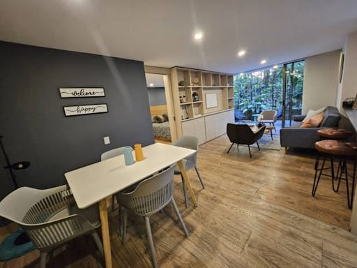 Apartamento de 1 alcoba en arriendo en Cola Del Zorro, Medellín, 77 m² · foto 2 de 24