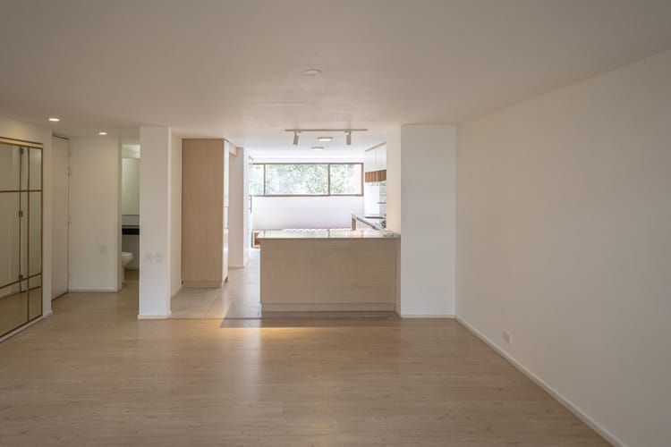 Apartamento de 3 alcobas en venta en Los Rosales, Bogotá, 200 m² · foto 7 de 24