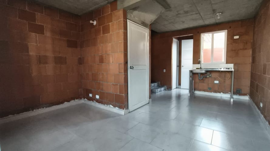 Casa de 3 alcobas en venta en Candelaria, 60 m² · foto 2 de 12