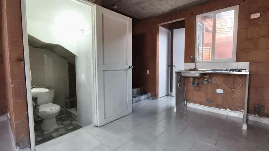 Casa de 3 alcobas en venta en Candelaria, 60 m² · foto 3 de 12