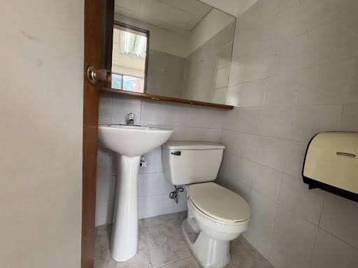 Consultorio en arriendo en Prado, Medellín, 31 m² · foto 8 de 10