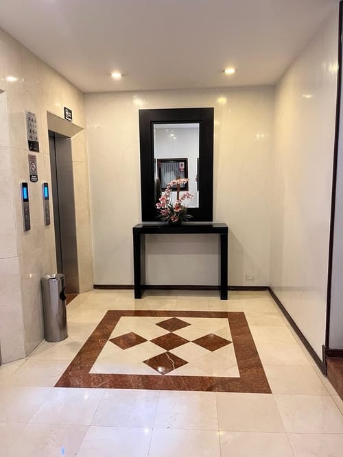 Apartamento de 3 alcobas en venta en Colina Campestre, Bogotá, 133 m² · foto 3 de 24