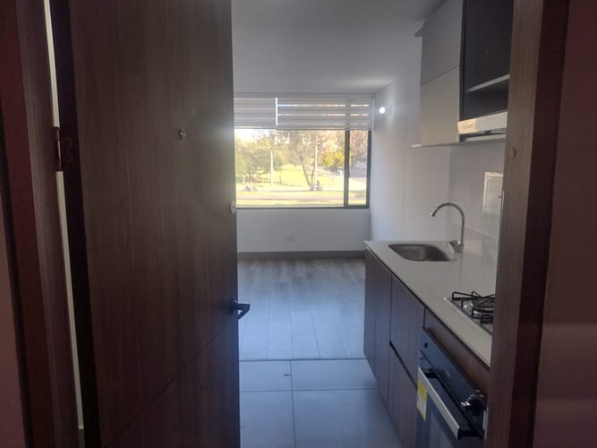 Apartaestudio en venta en Modelia, Bogotá, 30 m² · foto 2 de 13