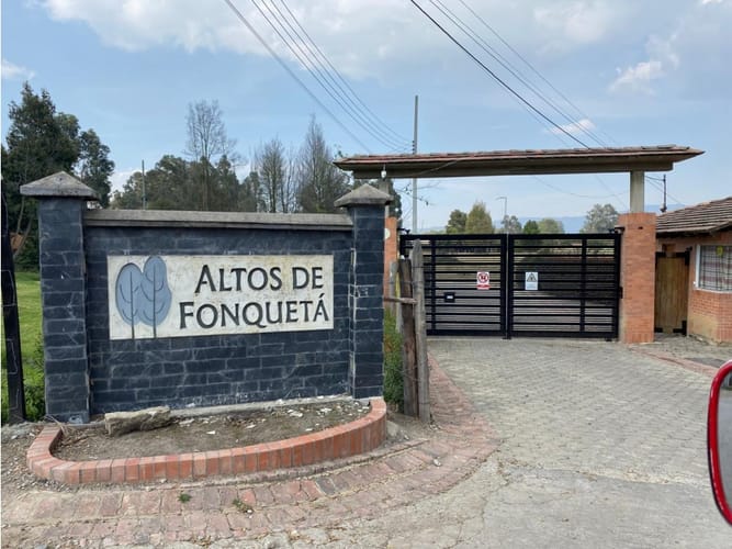 Lote en venta en Fonquetá, Chía, 1602 m² · foto 6 de 8