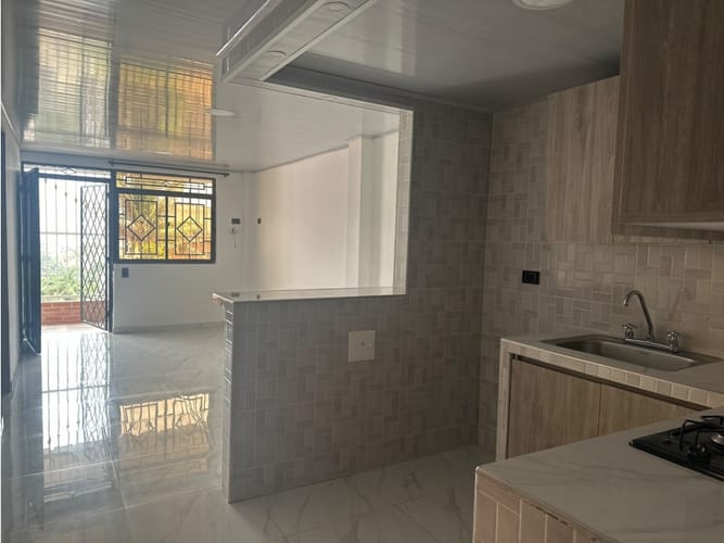Apartamento de 3 alcobas en venta en Ciudad 2000, Floridablanca, 53 m² · foto 4 de 13