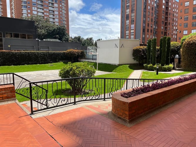 Apartamento de 3 alcobas en venta en Colina Campestre, Bogotá, 133 m² · foto 23 de 24