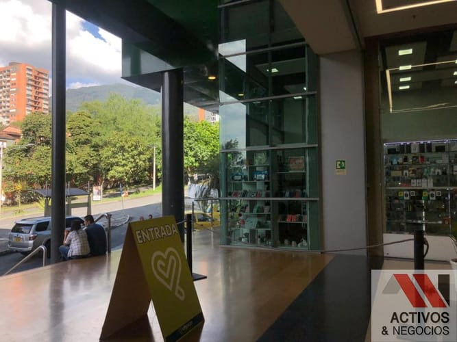 Local en venta en Loma Del Escobero, Envigado, 38 m² · foto 3 de 16