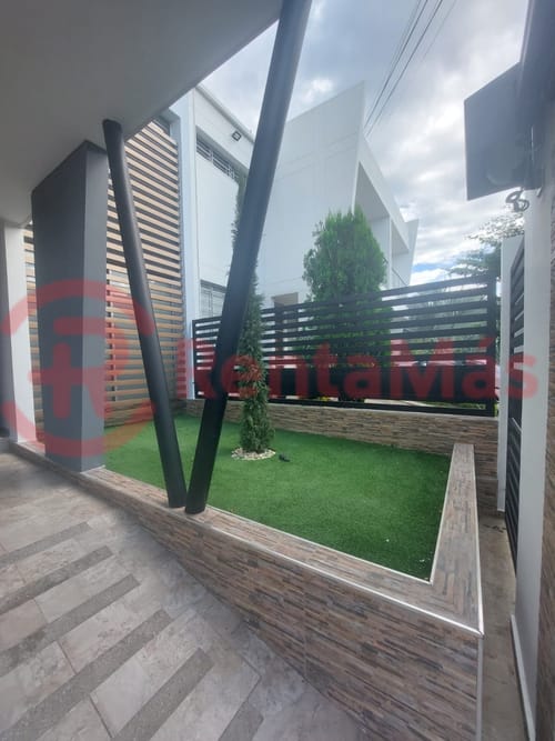 Casa en venta en Niza, Cúcuta · foto 4 de 24
