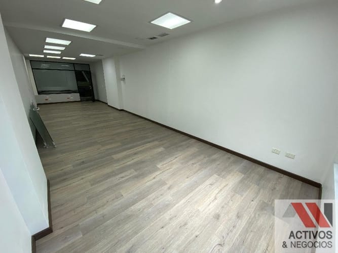 Oficina en arriendo en La Aguacatala, Medellín, 138 m² · foto 2 de 13