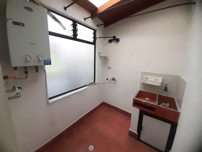 Apartamento de 3 alcobas en venta en La Gloria, Medellín, 117 m² · foto 6 de 13