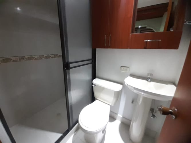 Apartamento de 3 alcobas en venta en La Gloria, Medellín, 117 m² · foto 7 de 13