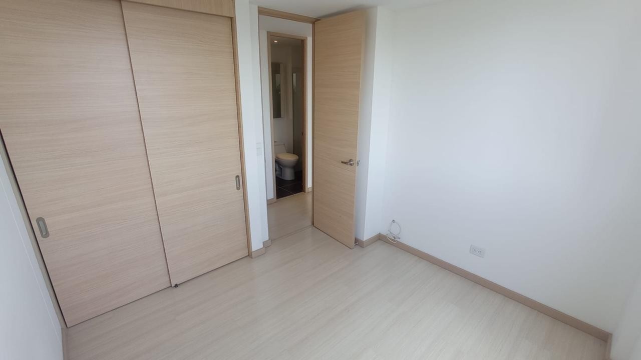 Apartamento en arriendo en El Esmeraldal, Envigado · foto 19 de 24