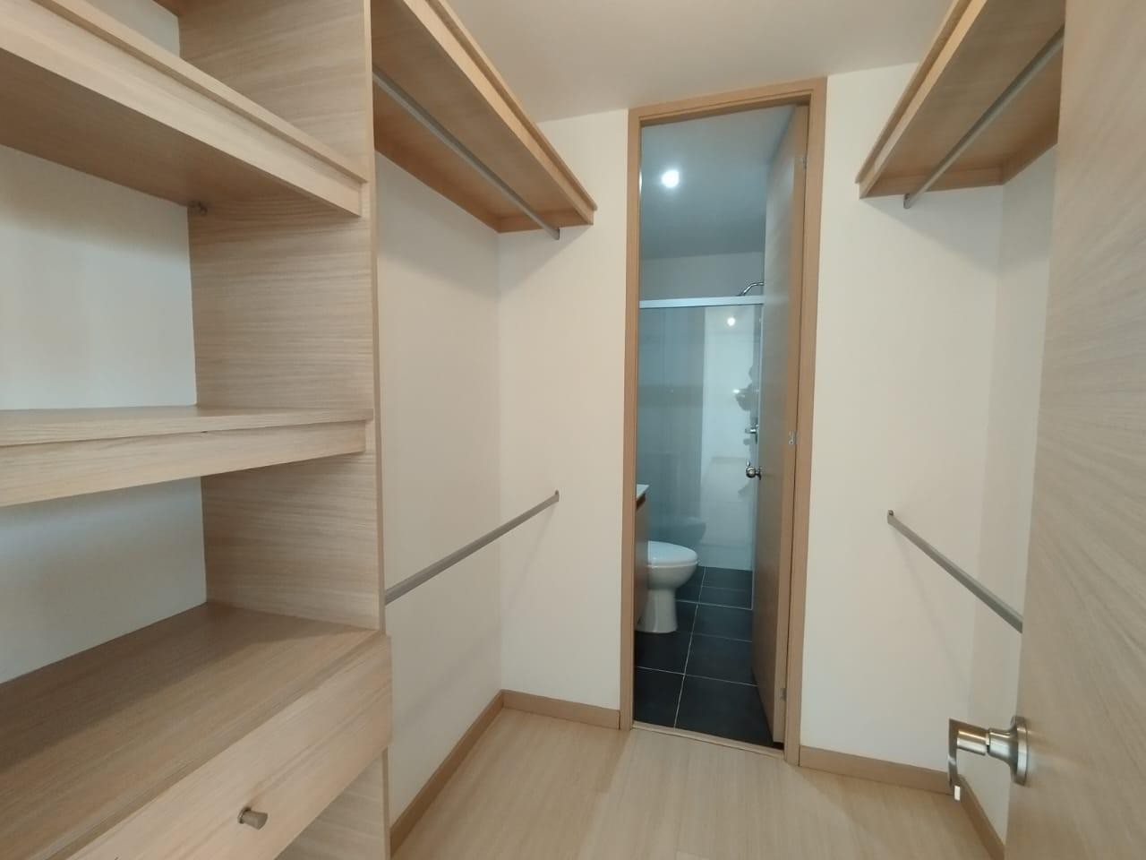 Apartamento en arriendo en El Esmeraldal, Envigado · foto 13 de 24