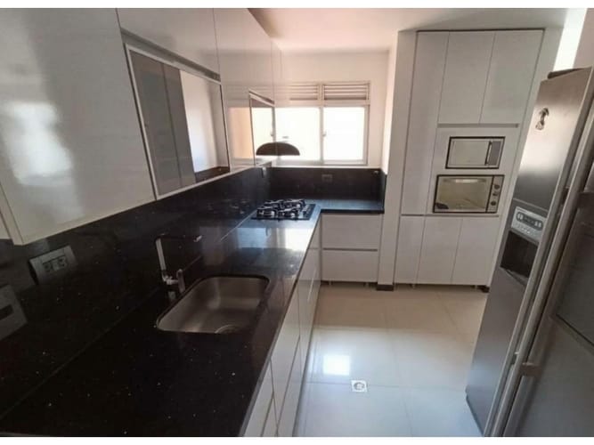 Apartamento de 3 alcobas en venta en Bolivariana, Medellín, 144 m² · foto 5 de 11