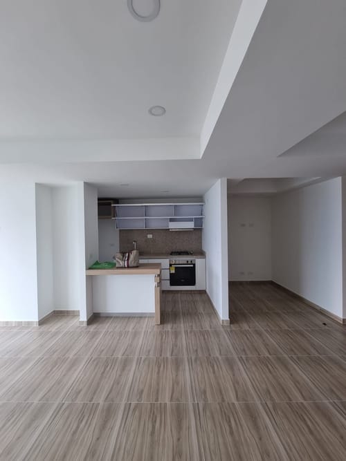 Apartamento de 3 alcobas en venta en Picaleña Y Mirolindo, Ibagué, 116 m² · foto 2 de 17