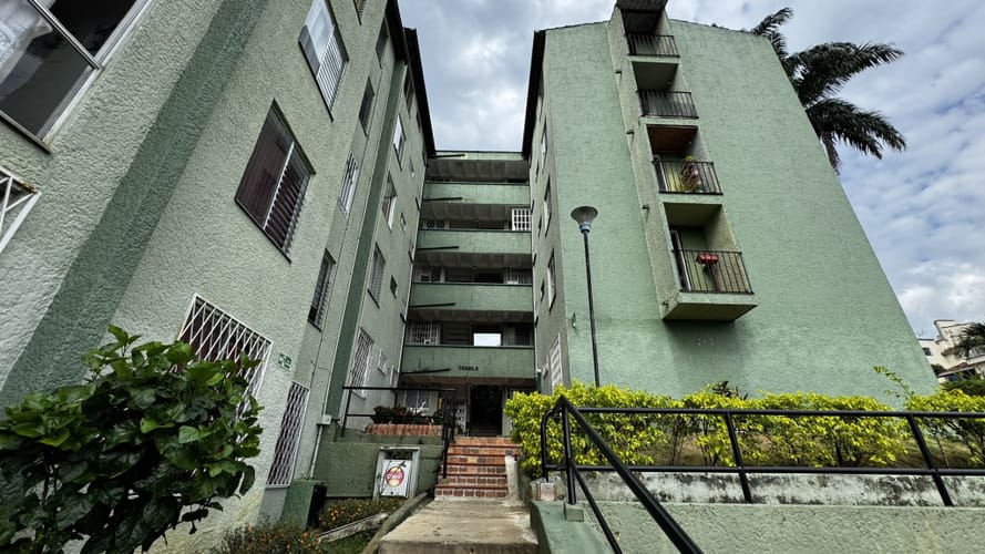 Apartamento de 3 alcobas en arriendo en Bellavista, Bucaramanga, 67 m² · foto 2 de 24