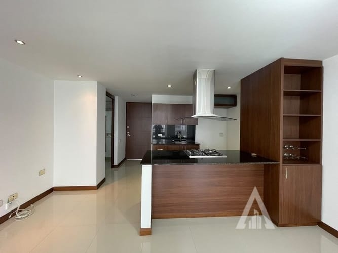 Apartamento de 3 alcobas en arriendo en Loma Del Indio, Medellín, 70 m² · foto 9 de 10