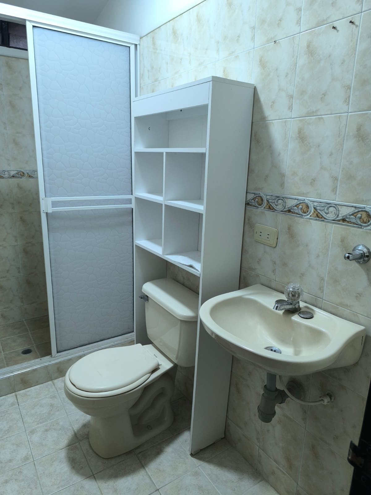 Apartaestudio en arriendo en Santa Fe, Cali · foto 10 de 12