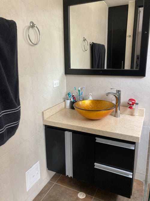 Casa de 4 alcobas en venta en Cr. Los Arroyuelos, Ibagué, 220 m² · foto 9 de 15