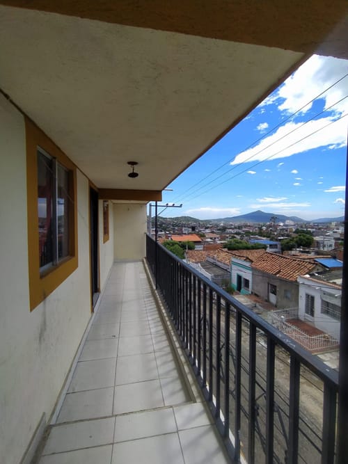 Casa de 15 alcobas en venta en El Contento, Cúcuta, 300 m² · foto 3 de 24