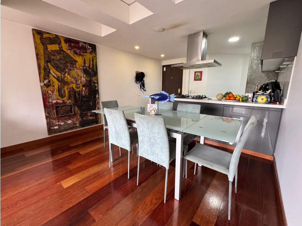Apartamento en venta en Los Rosales, Bogotá · foto 3 de 16