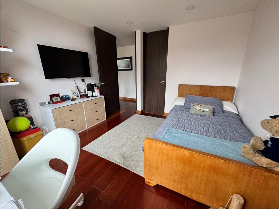 Apartamento en venta en Los Rosales, Bogotá · foto 11 de 16