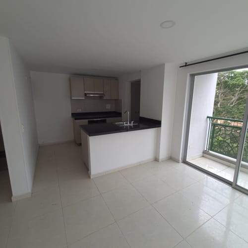Apartamento de 3 alcobas en venta en Antonia Santos Sur, Bucaramanga, 86 m² · foto 2 de 13